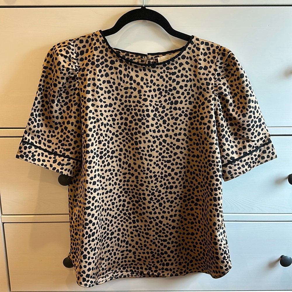 Ann Taylor Loft Petite Small Leopard Top